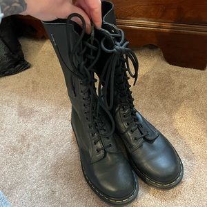 Dr Martens 1B99 Virginia leather mid calf boots black